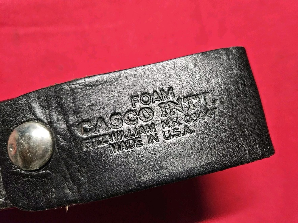 Casco INTL Black Flashlight Pouch. 1"x5".