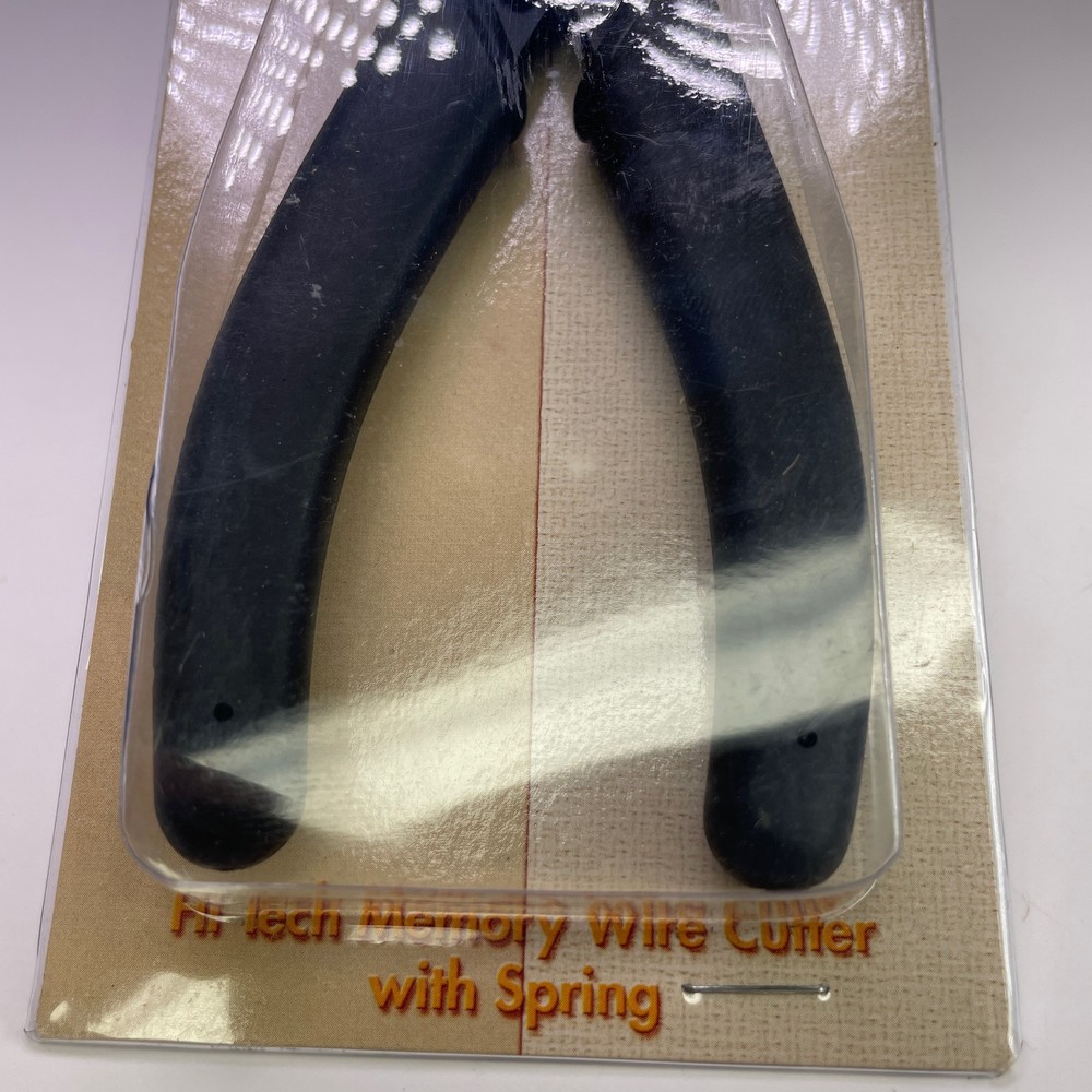 The Beadsmith PLHT6 Hi-Tech Memory Wire Cutter with Spring - New