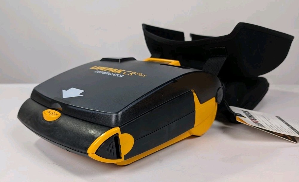Physio Control Lifepak CR Plus With Case