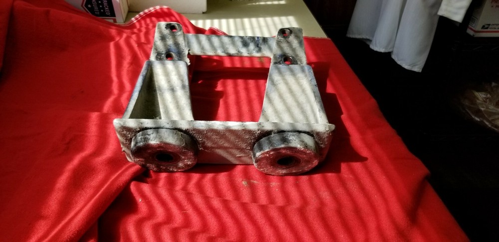 KENWORTH CAB SUSPENSION ,MOUNT, BRACKET K235-1436