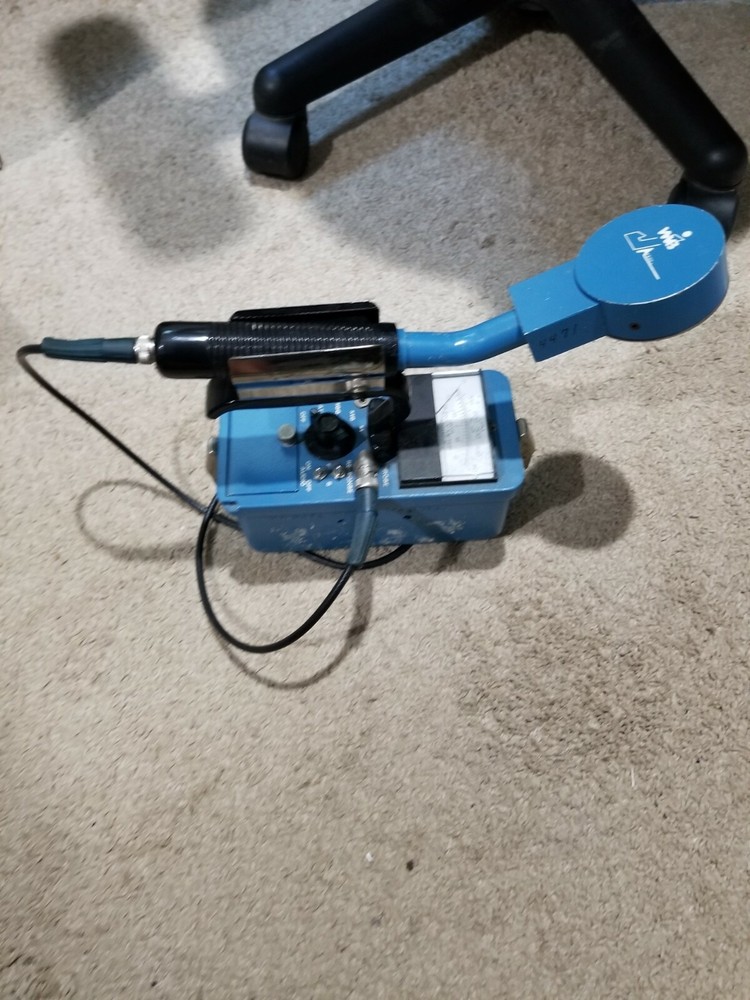 WM B Johnson Model GSM-15 Geiger Counter with Probe