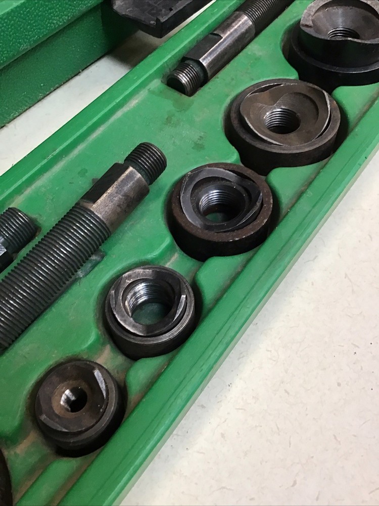 Greenlee Ratchet Knockout Partial Punch Driver Set 1806 “As Shown”