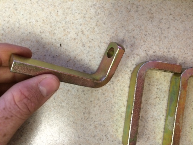 LOT OF 5 BOX BLADE SHANK F-PINS, KEEPS SLOT STYLE SHANKS IN PLACE