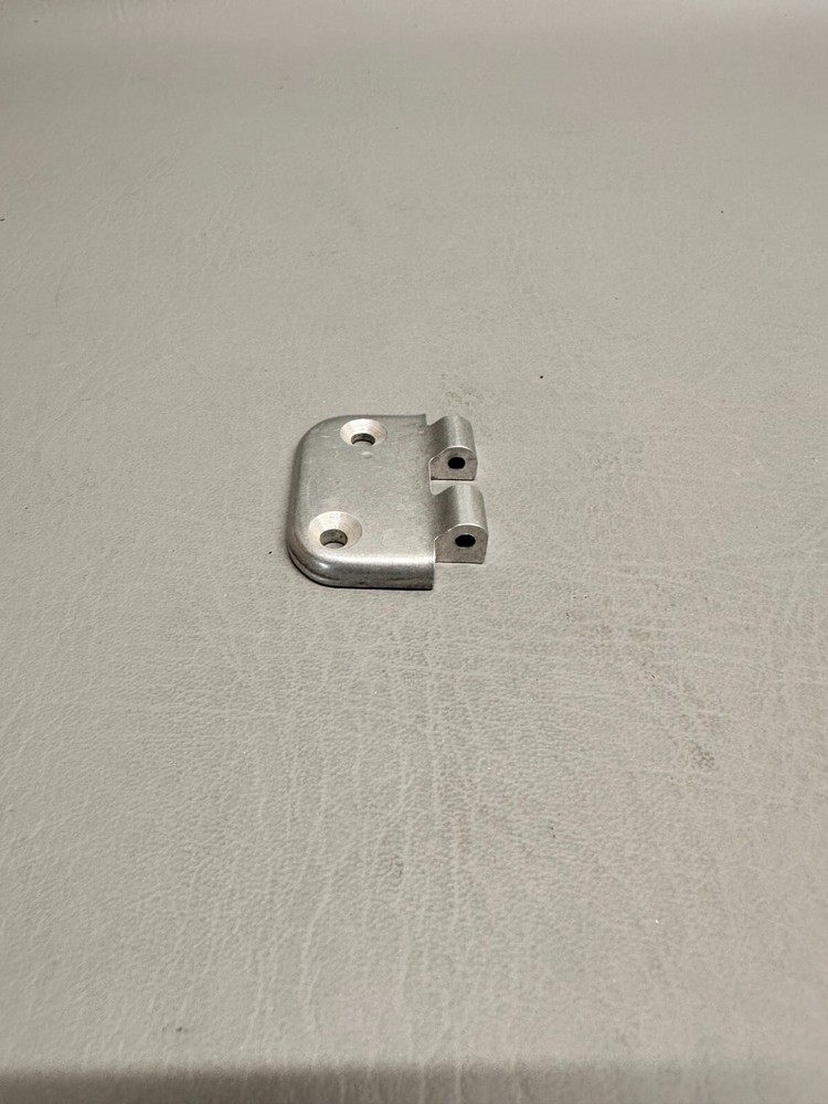 2117166-1 Cessna Hinge Half