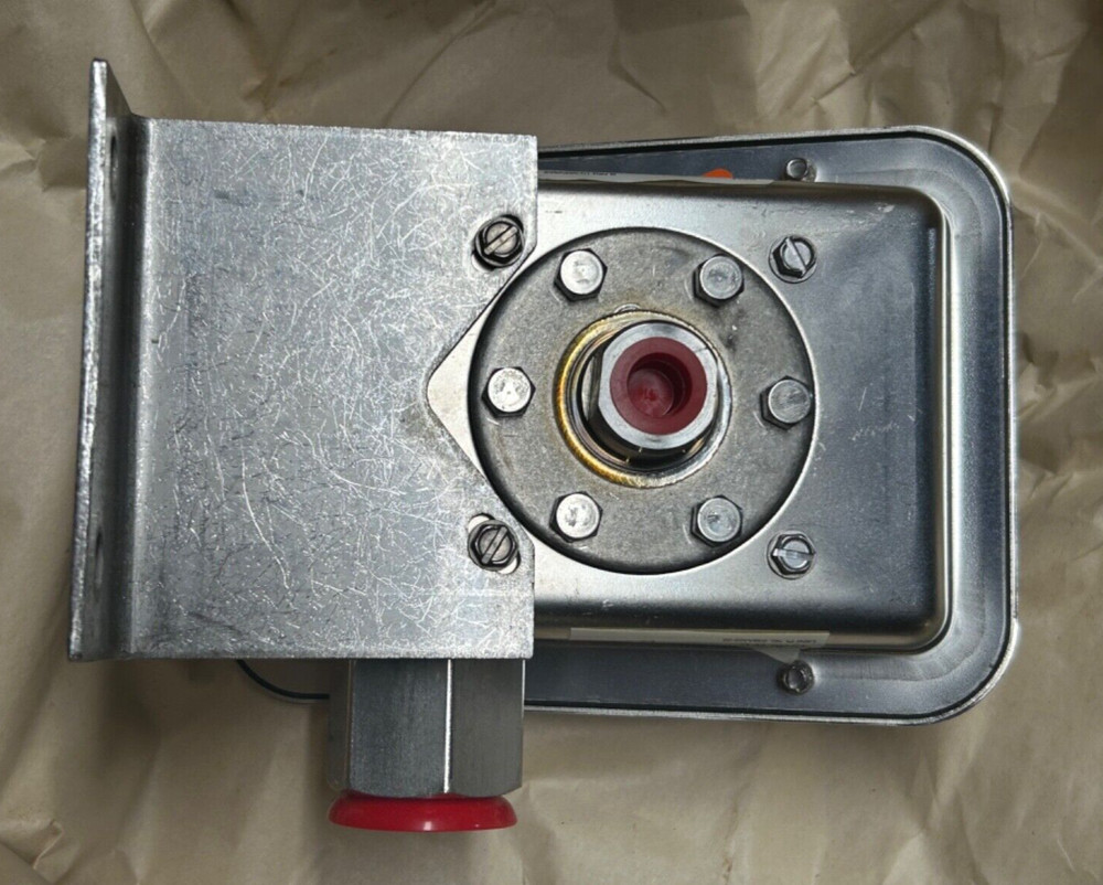 NEW ASHCROFT GPSN4PS25-XFS PRESSURE SWITCH