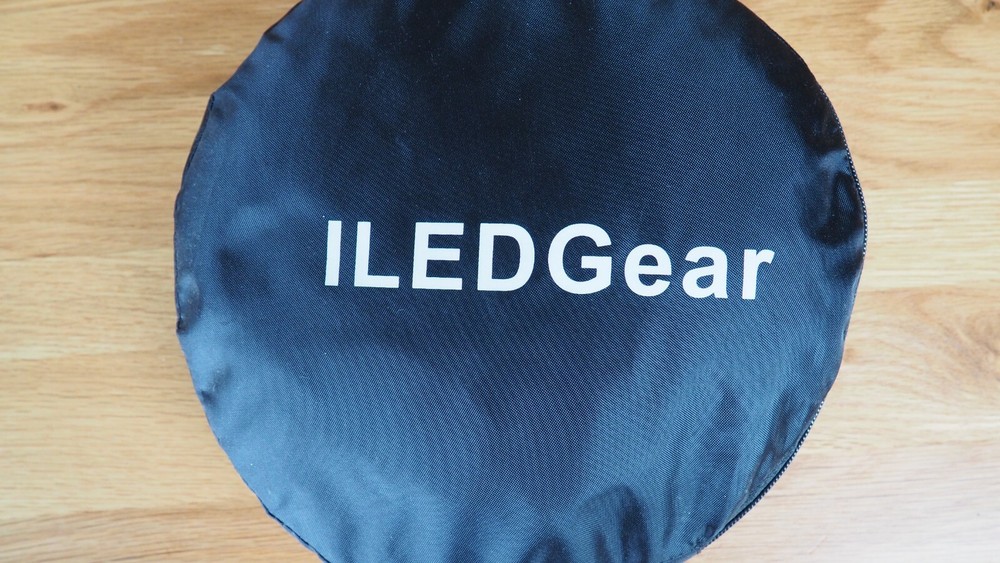 iLEDGear 24 x 36 Folding Space Light Diffuser for LED Video Lights (Barely Used)