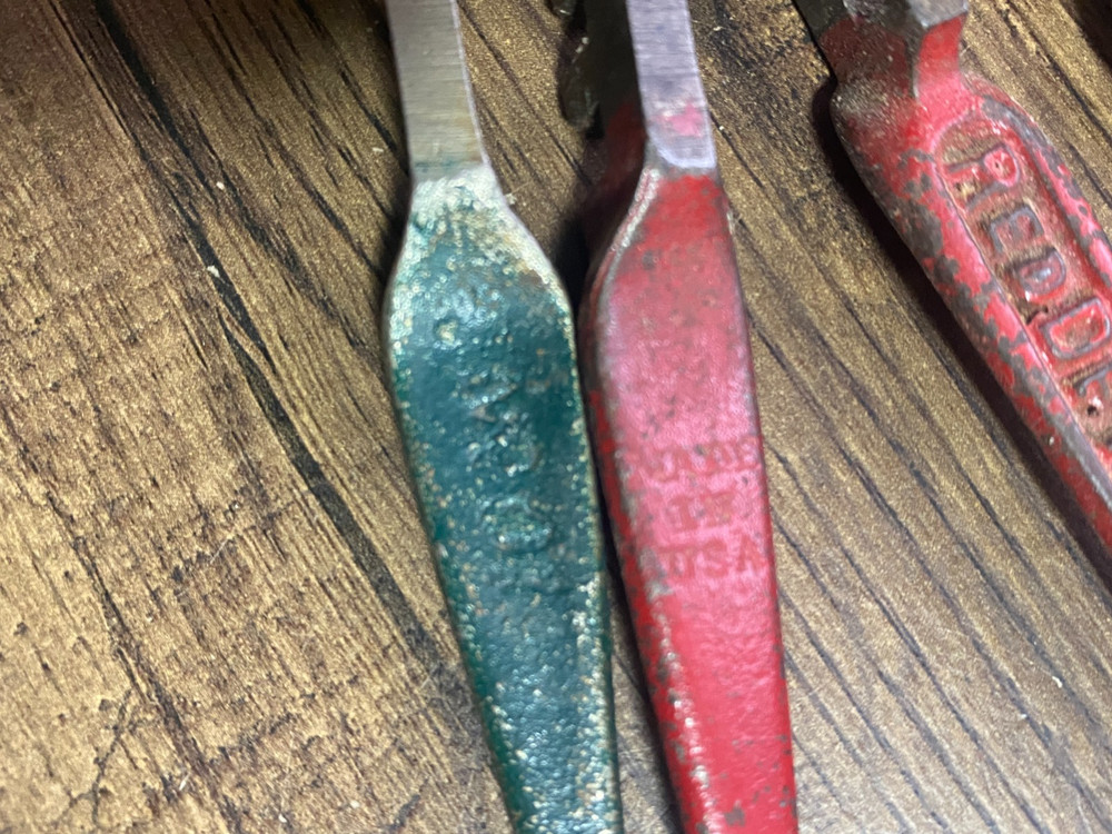 6 Vintage Glass Cutters. Fletcher Red Devil Singer + Selectool Master Sharpener