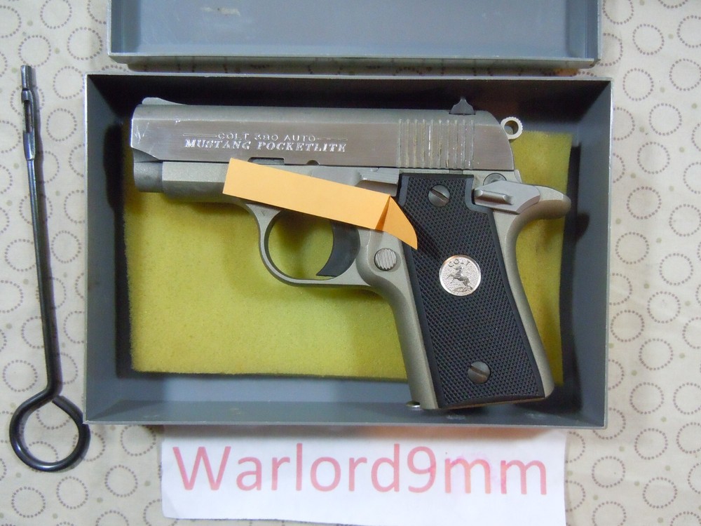 VINTAGE 380 PISTOL CASE.