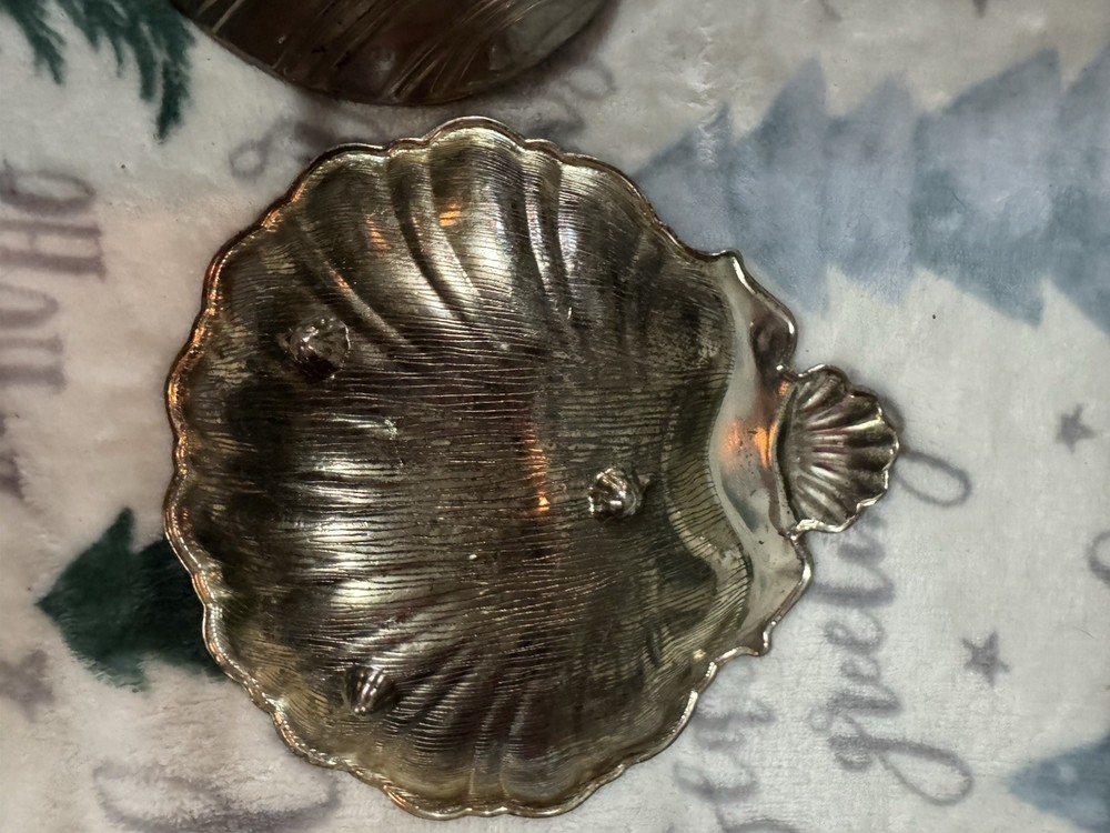 Vintage Silver Shell Dishes ￼