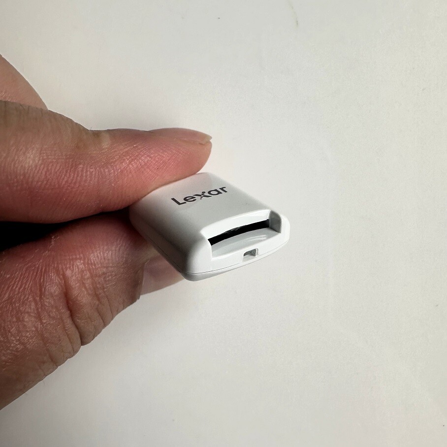 Lexar microSD Memory Card Reader with Lightning Connector