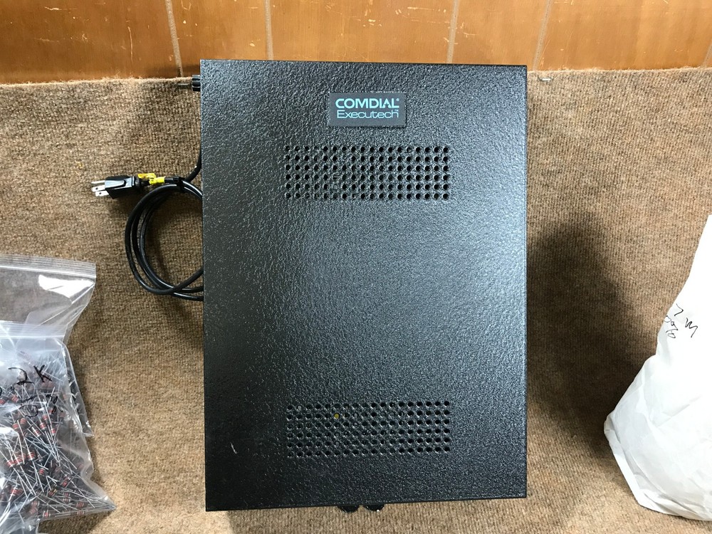 Comdial Executech NO616 KSU 6 Lines and 16 Stations