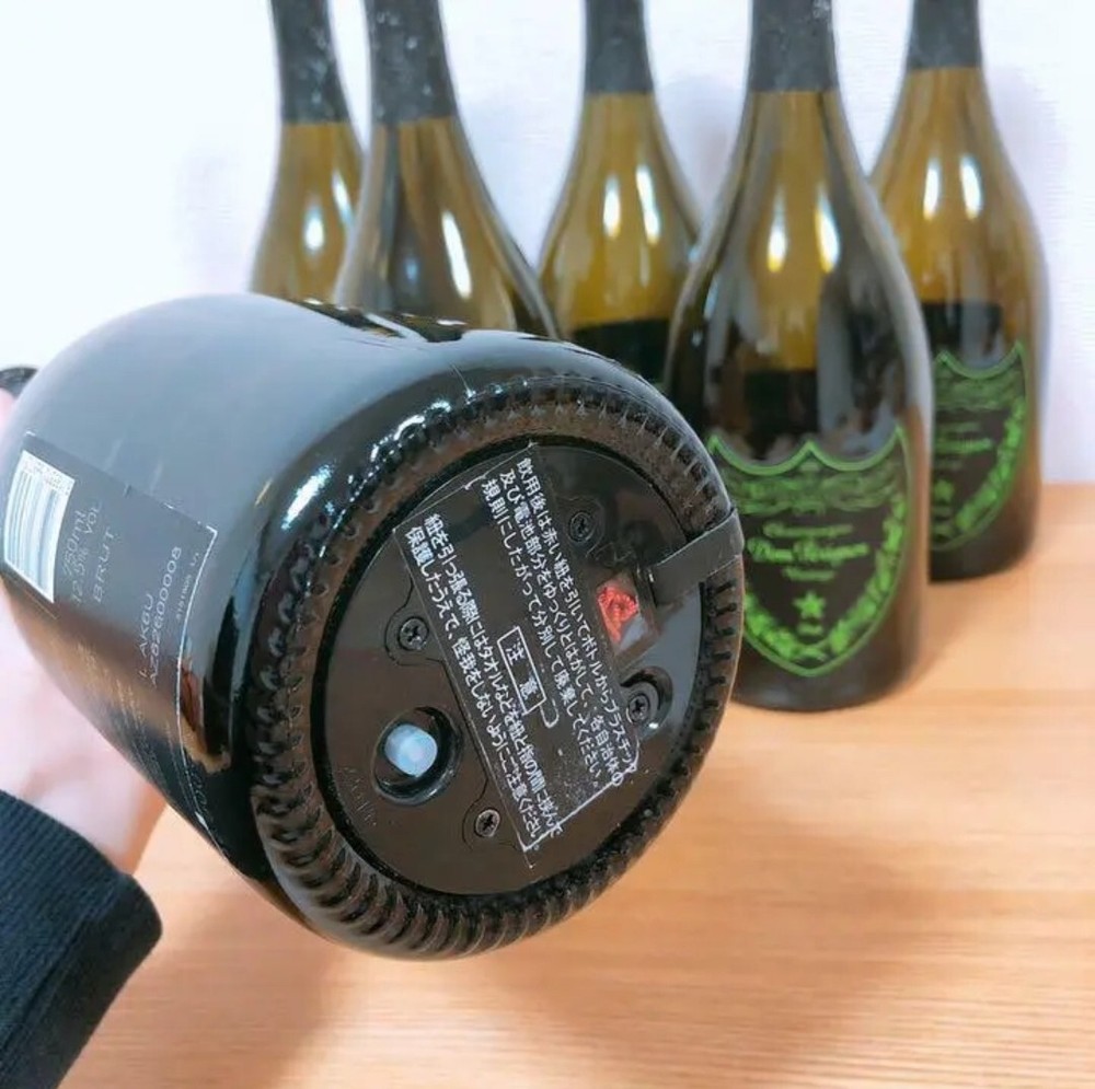 5 Dom Perignon Empty Bottle Luminous Bottle (5bottle 750 ML).