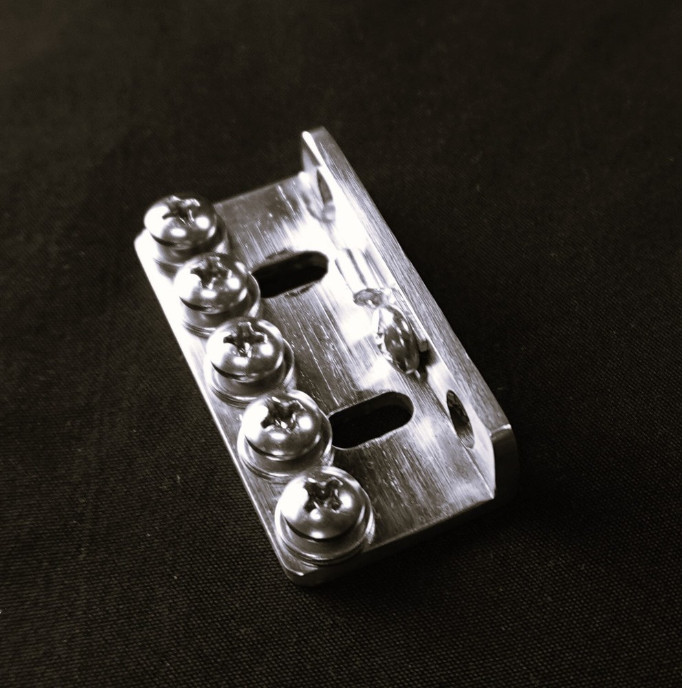 Fender Strat Tremolo System Enhancer by L-Guitar LOCKING CLAW
