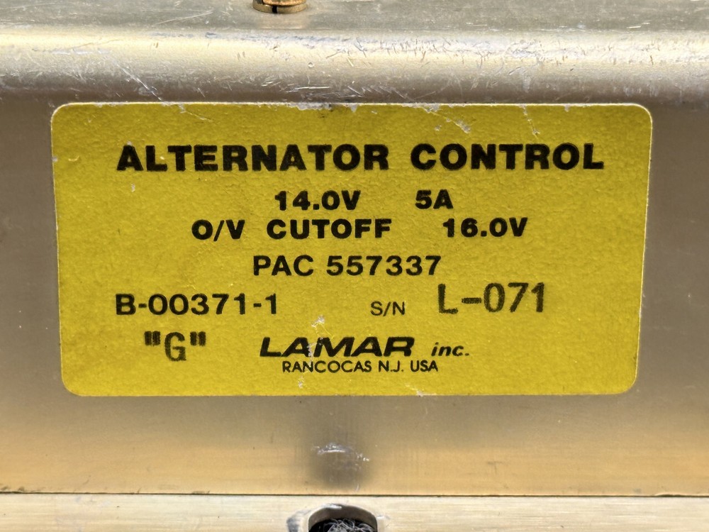 B-00371-1 Lamar Alternator Controller (14V, 5A)