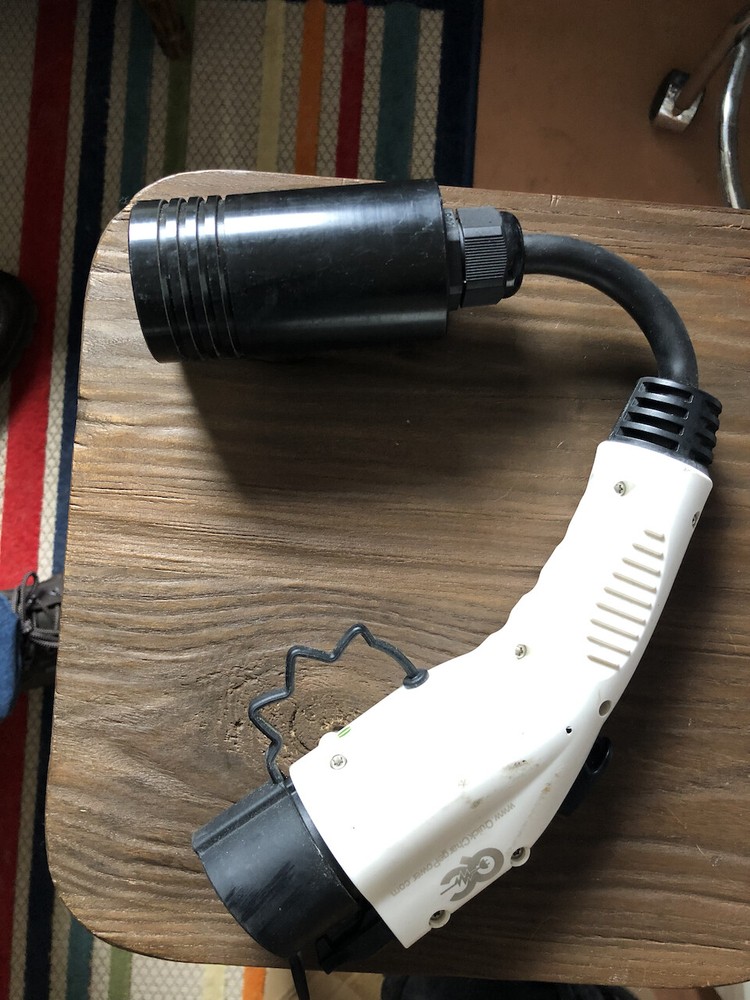 JDapter Stub by QC Charge (40 Amp Version)