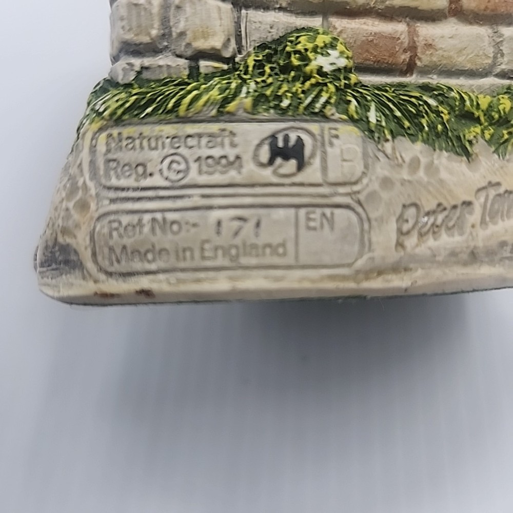 Memory Lane cpottages Clock 'Thistleberry Nook' [119]