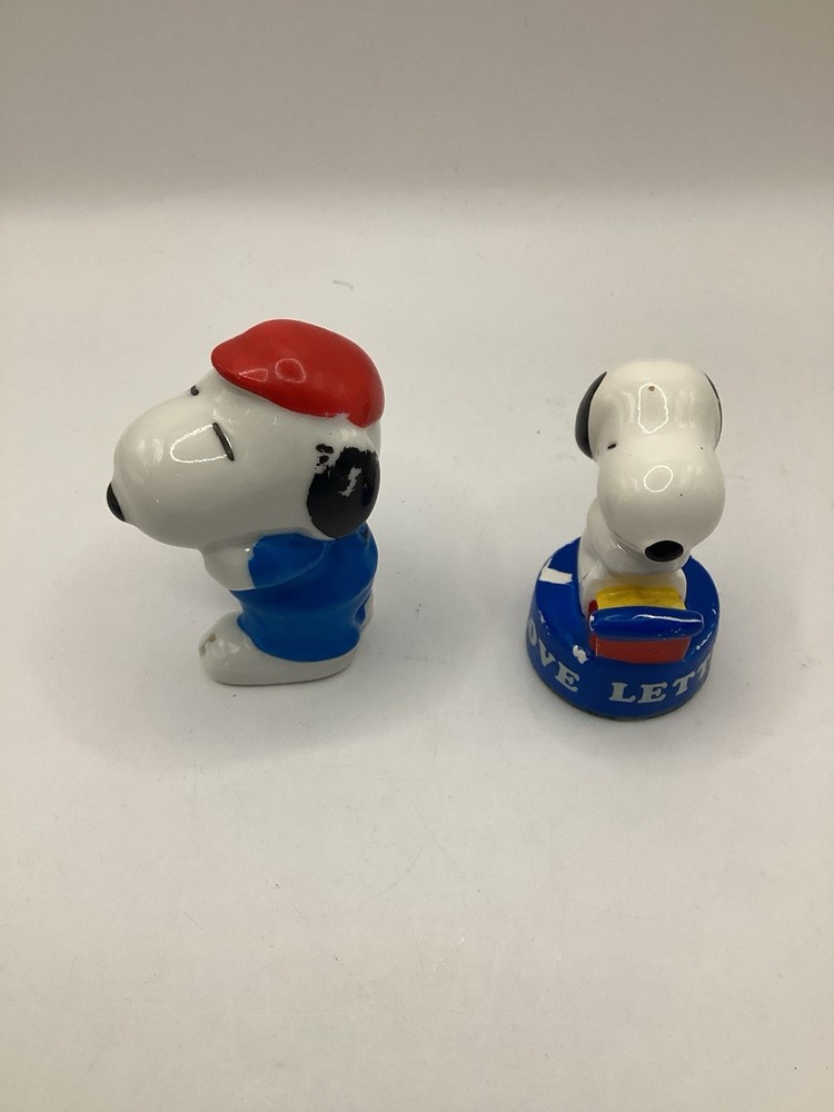 Vintage 80s Peanuts Snoopy Pull String Motion Skateboarder, Figures & Protractor