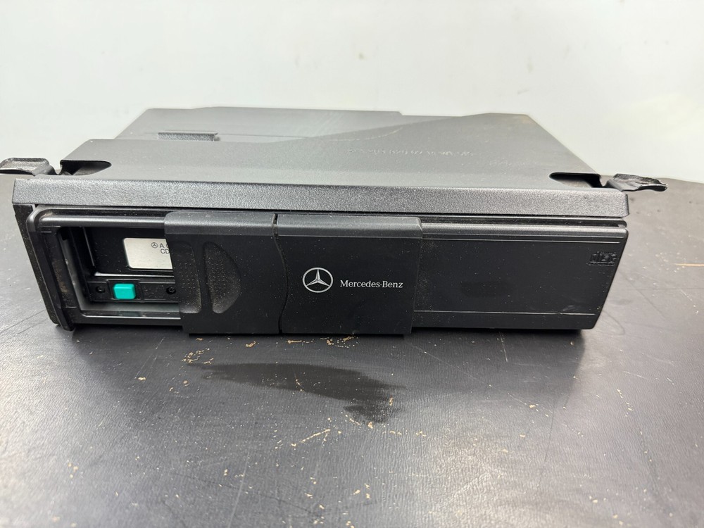 MERCEDES BENZ CD CHANGER