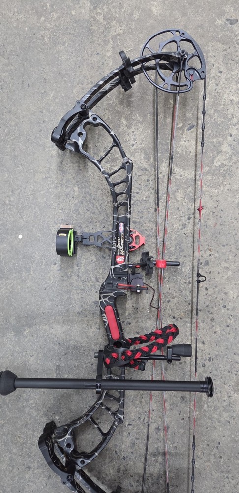 PSE Drury Outdoors Bow Madness 34 Complete Package