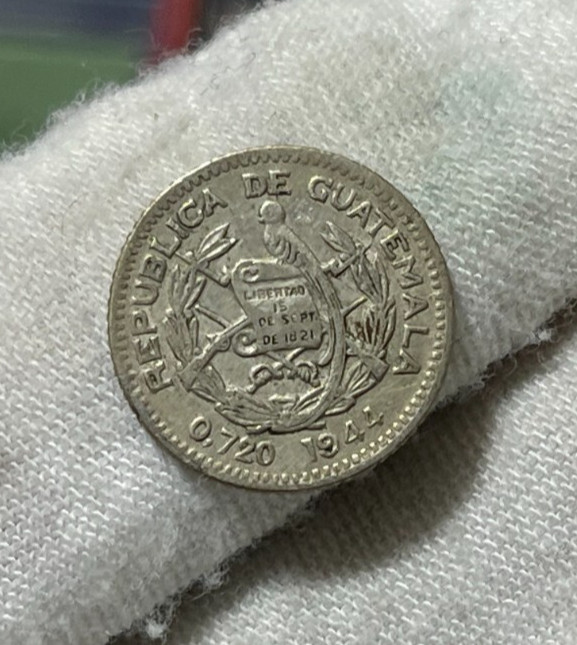 1944 Guatemala 5 Centavos Silver Coin