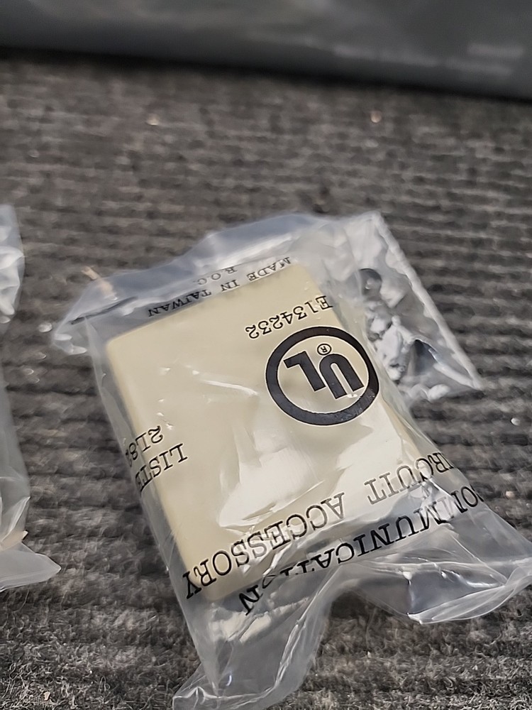 PELCO SYSTEM 6800 CM6800E-48X8 MATRIX SWITCHER CONTROLLER