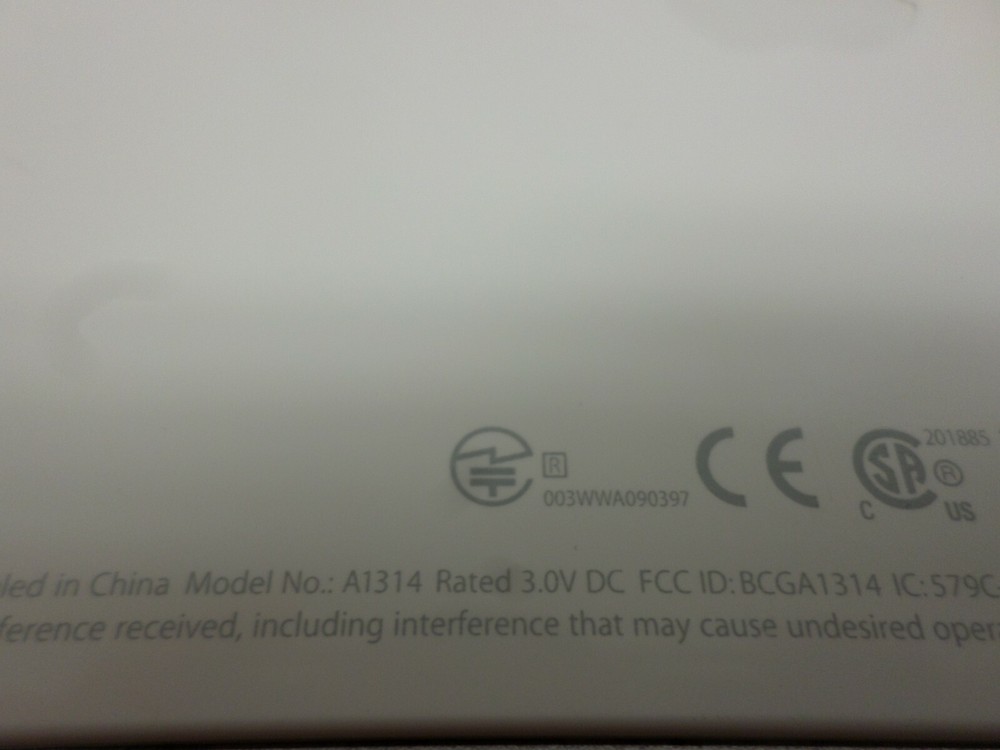 Apple A1314 Wireless Keyboard - Silver