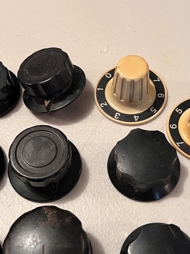 17 BAKELITE KNOBS RCA WESTERN ELECTRIC BOARDS AMPLIFIERS VARIOUS USES