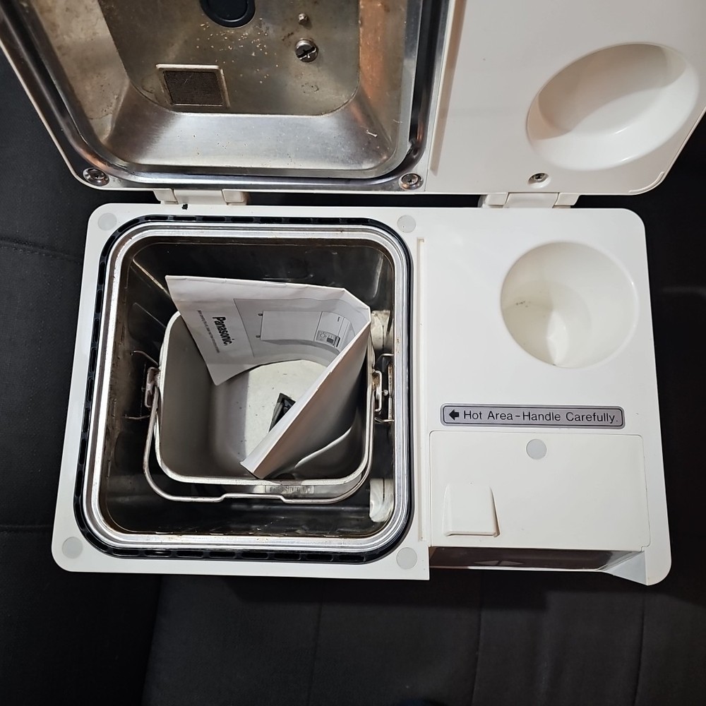 Panasonic SD-BT2P White Bread Bakery Automatic 1lb Bread Maker Machine