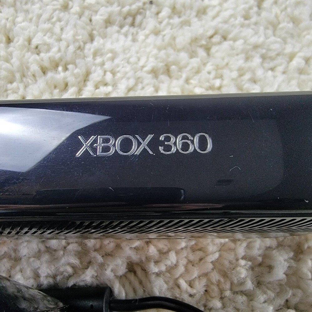 Microsoft Xbox 360 Kinect Sensor Bar Model 1473 Black w/ Kinect Adventures