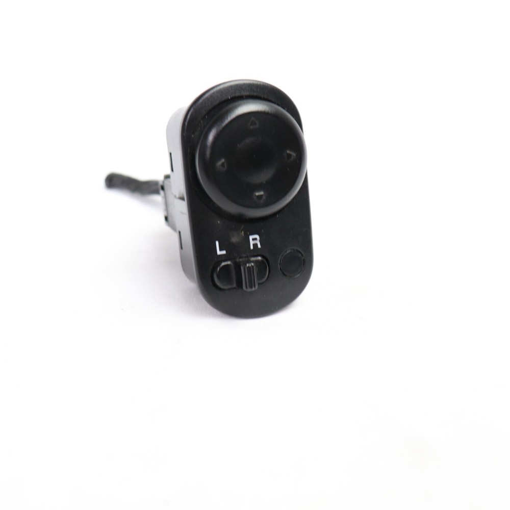 2004 - 2008 SUZUKI FORENZA MIRROR ADJUSTMENT CONTROL SWITCH SIDE VIEW OEM