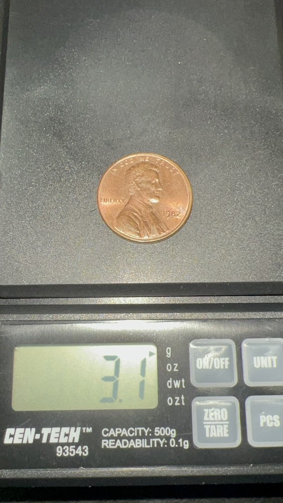 SMALL DATE 1982 no  mint mark  doubled die