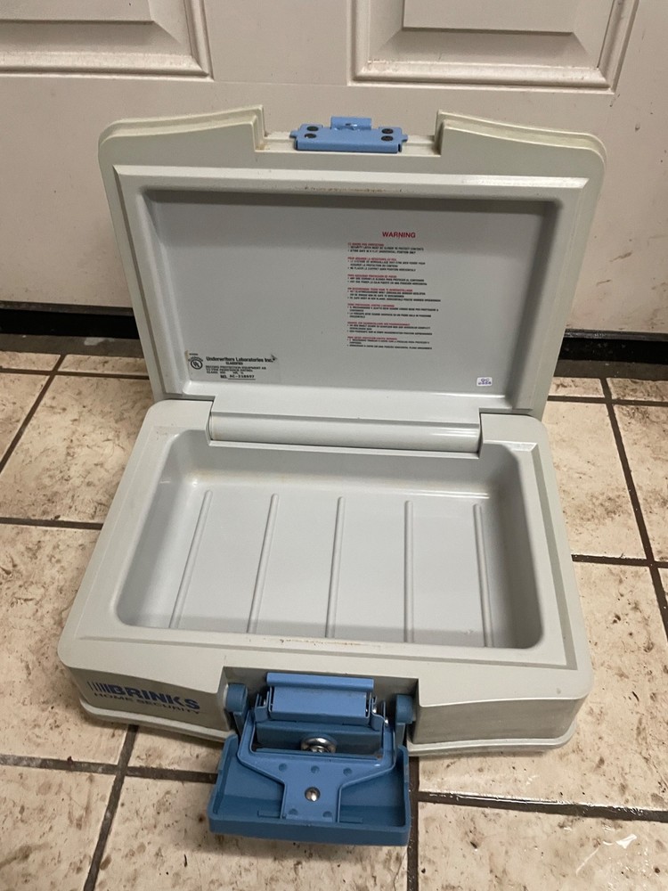 BRINKS Security Locked Box Fire Safe Case w/ Keys Handle Carry Case 13”x10”x5”