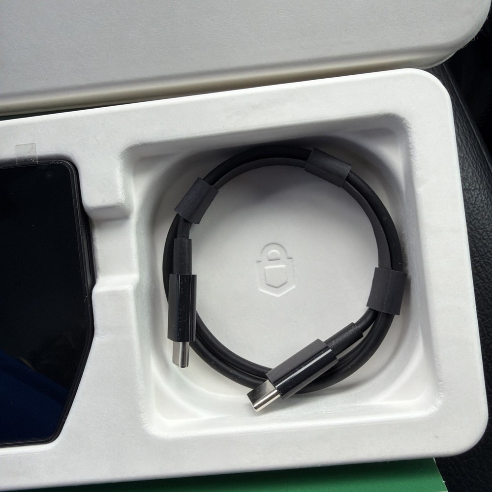 Trezor Safe 5 Passphrase Secure Element Crypto Hardware Wallet Touch Screen TS5