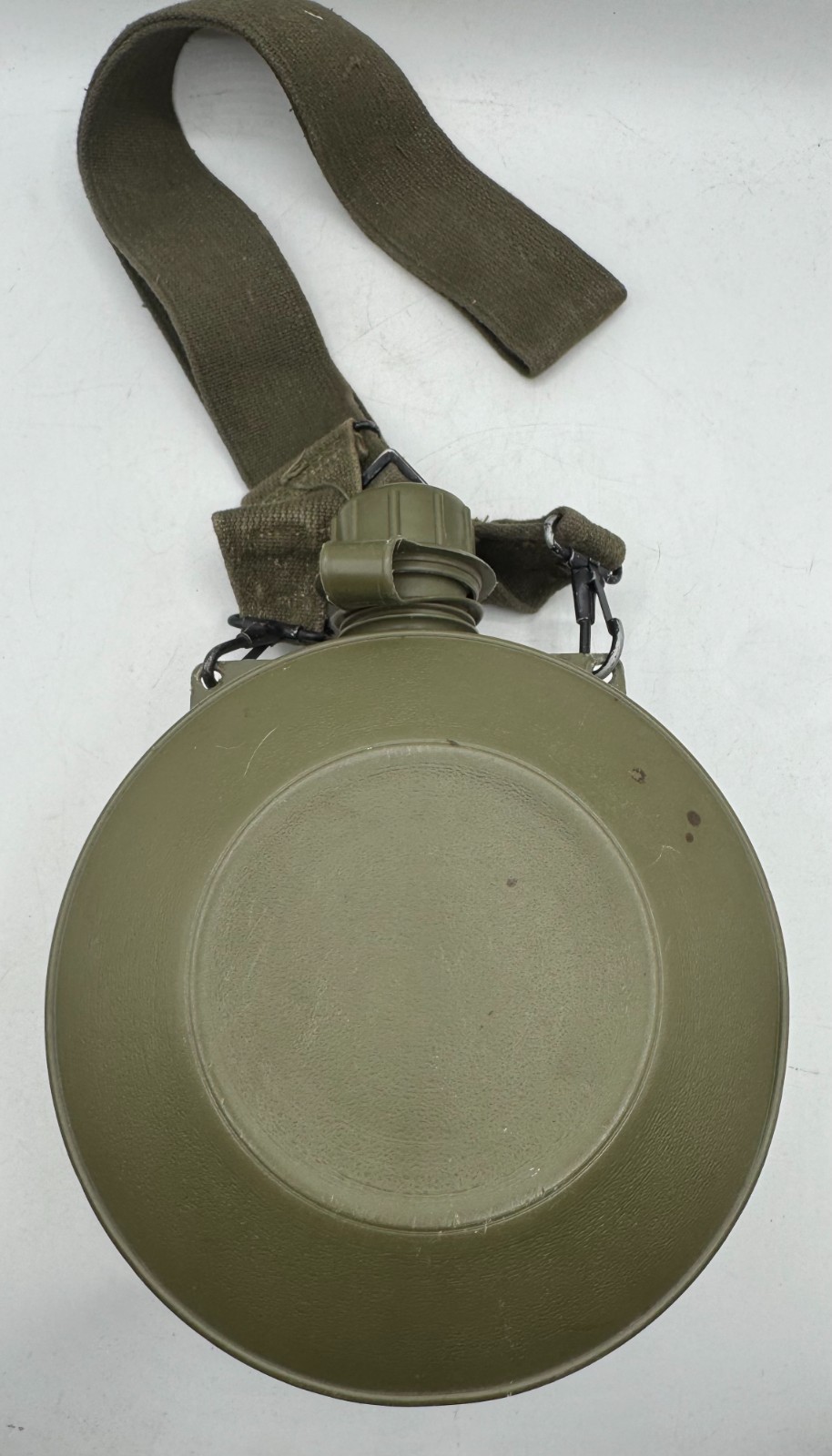 US Military Style 2 Quart Round Plastic Canteen w/ Carrying Strap Camping Hike