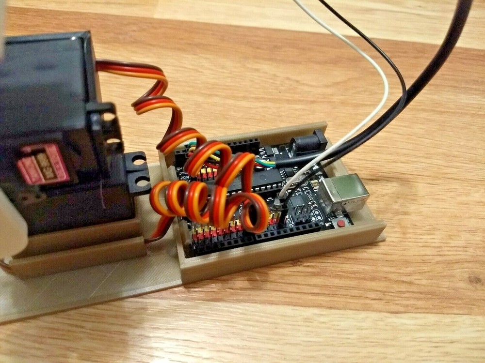 Robotics project - Following a flame with Arduino - complete solution