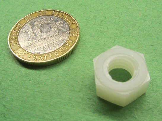 Hex Nut, Natural Nylon Plastic, 5/16"-18 Thread x 17/64 H, 100 Pcs