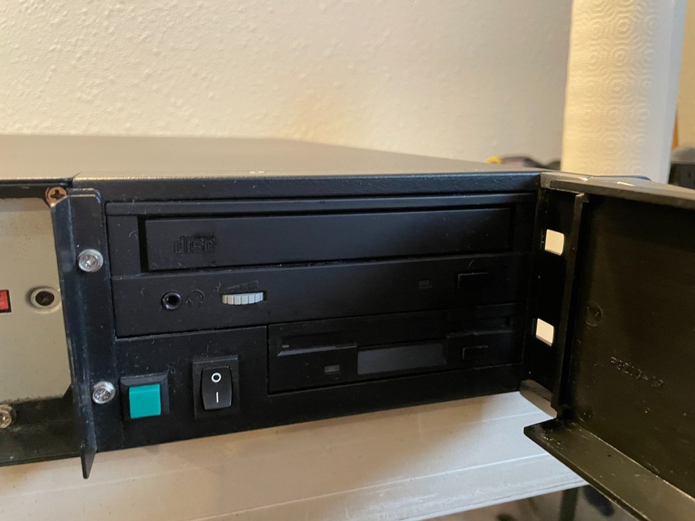 Vintage Hewitt Rand 2U Server Case/Rackmount Server Chassis Untested