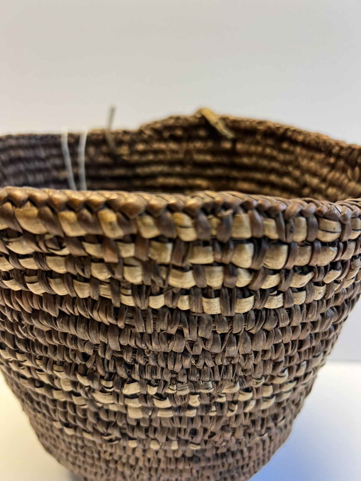Original Antique Native American Indian Berry Basket; Late 1880's-1900; Lot # C9