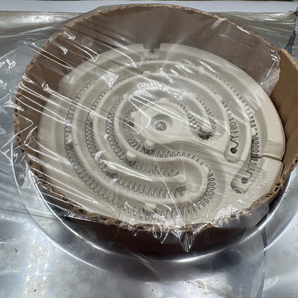 Mint 1966 Dominion Model 1455 Double Element Buffet Range