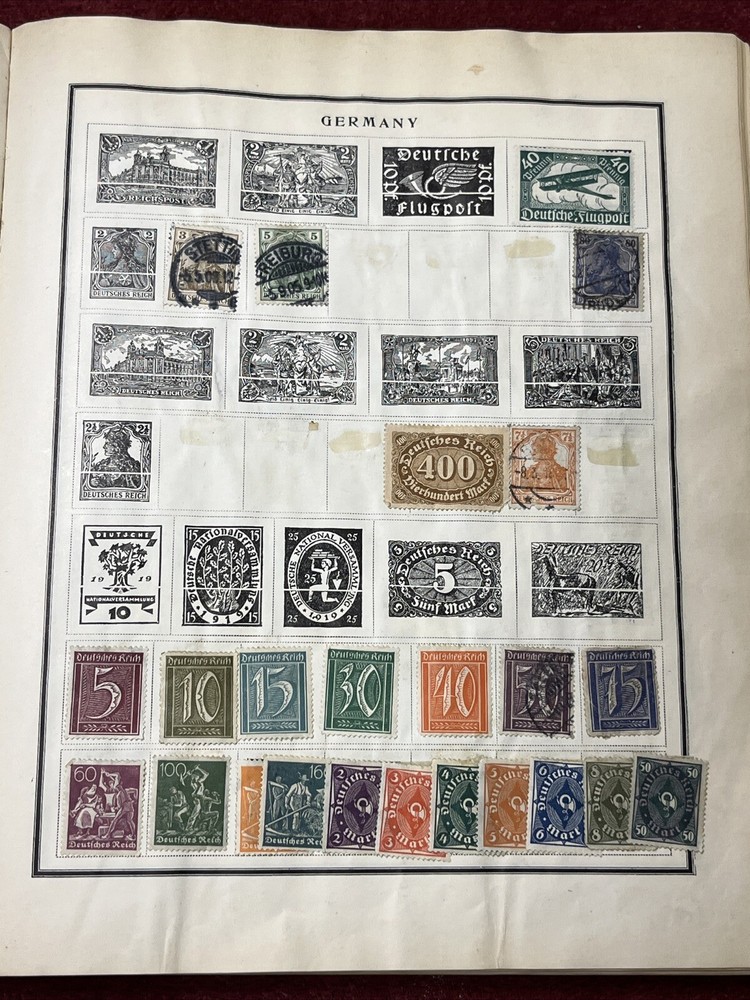 VINTAGE 1935 SCOTT MODERN POSTAGE STAMP ALBUM 900+ FOREIGN STAMPS