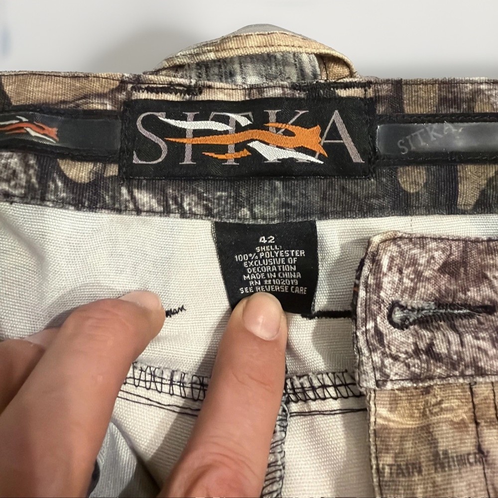 Sitka Mothwing Mountain Mimicry 1.0 Size 42 Cargo Pants!