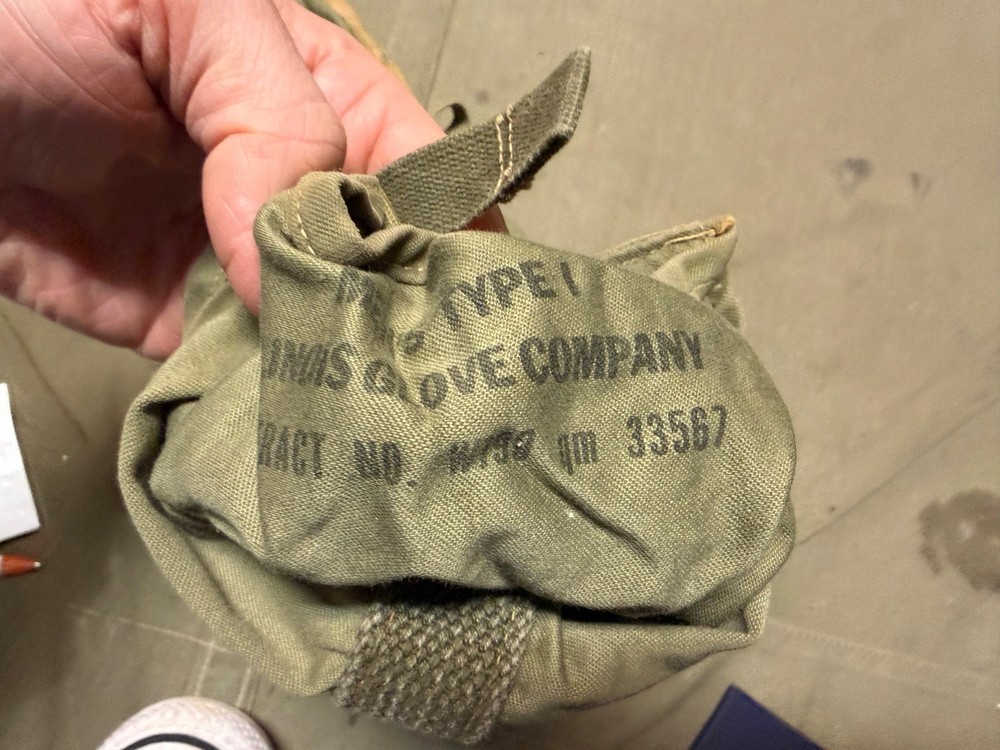 ORIGINAL WWII US ARMY WINTER TRIGGER FINGER OVER MITTENS GLOVES