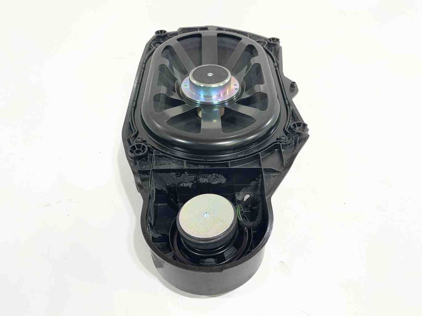 2010 - 2016 MERCEDES E350 Logic7 Rear Subwoofer Audio Speaker 2128203502 OEM