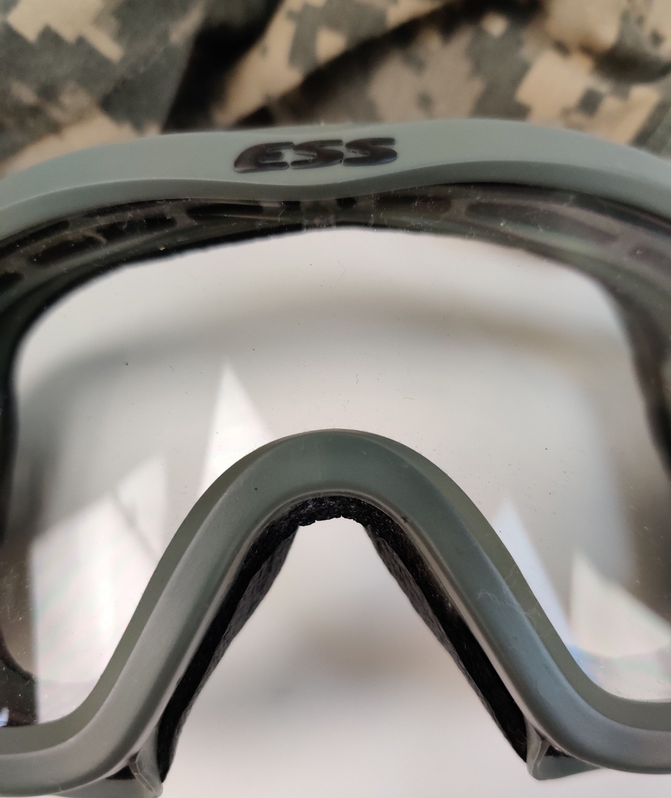 Authentic ESS Series Foliage Green Goggles NVG