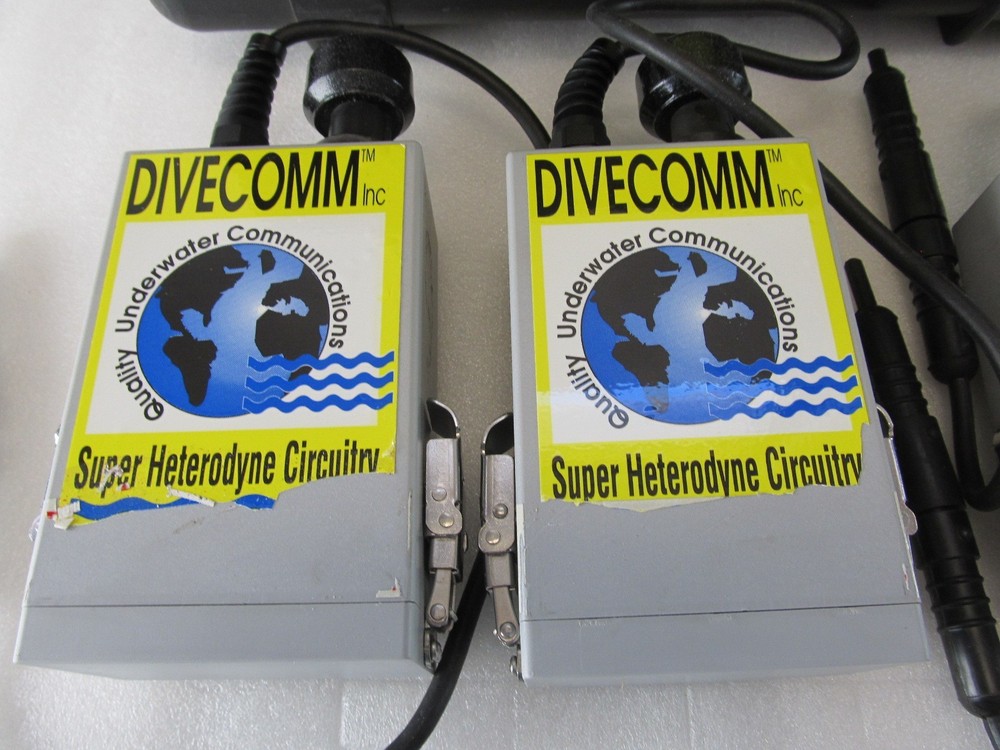 Divecomm DC1000A Communications Devices with Case