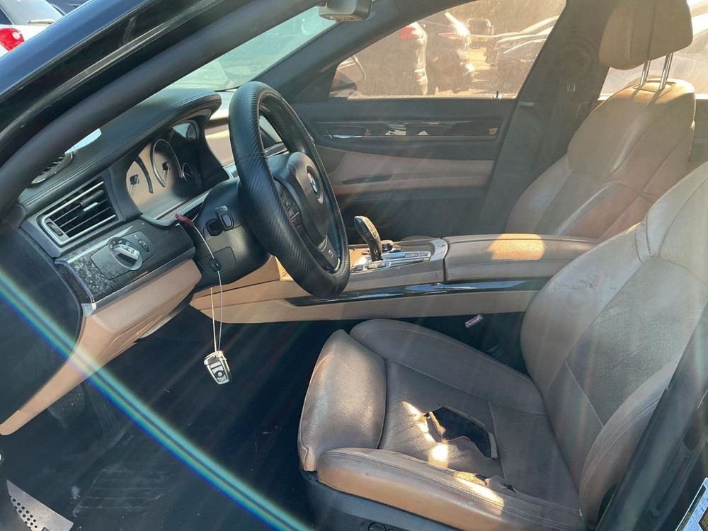 750IL 2012 Glove Box 4912019