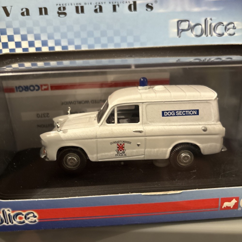 VANGUARDS VA00417 FORD ANGLIA VAN