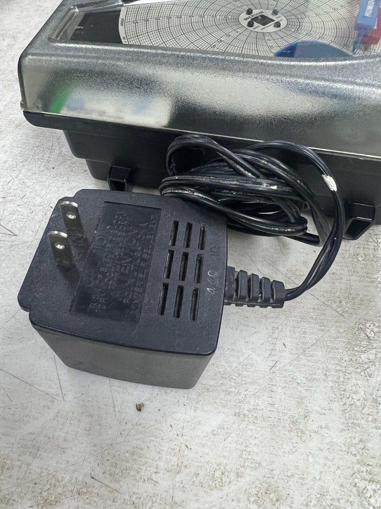 👀 DICKSON DATA TREND 6" DIGITAL TEMPERATURE & HUMIDITY CHART RECORDER TH602