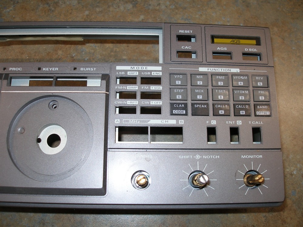 Yaesu FT-736R Front panel a few controls