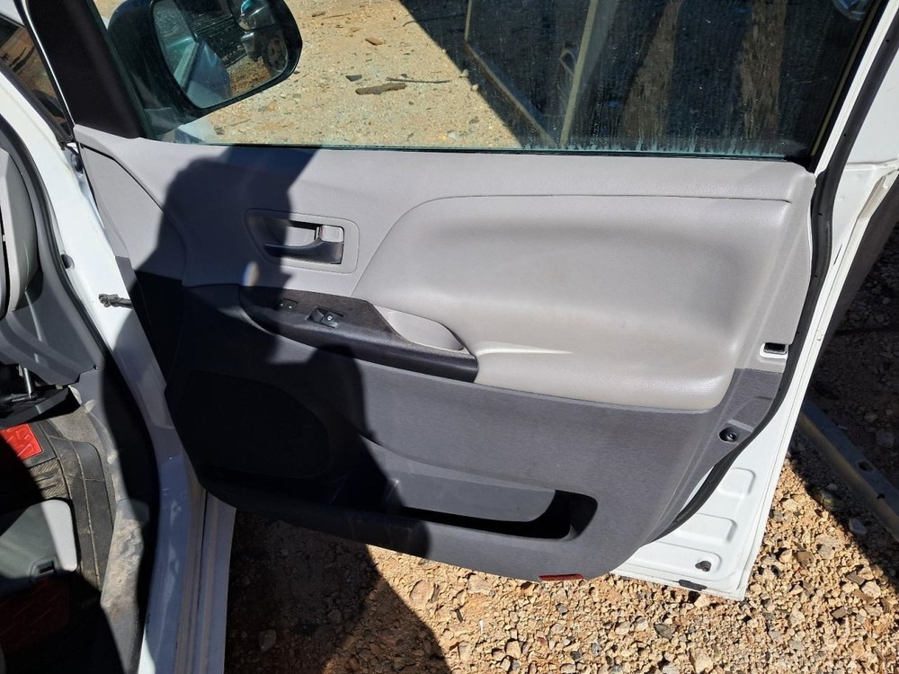 Speedometer Cluster MPH L Model Fits 17 SIENNA 4827650